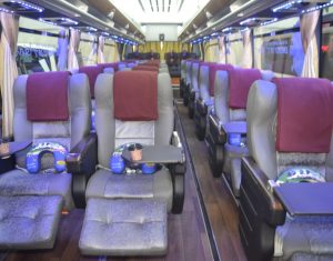 Bus Mewah Suryaputra